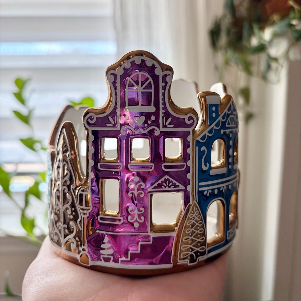 HTF Bath & Body Works Ceramic Gingerbread Village 3 Wick Candle Holder